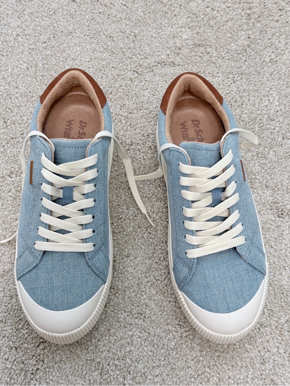 BRAND NEW Wrangler Light Blue Canvas Low-Top Sneakers with Cream Laces - Picture 3 of 10
